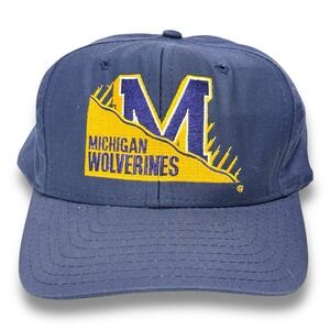 Michigan Wolverines Hat Snapback Cap Sports Design Award Signature Vintage 90s